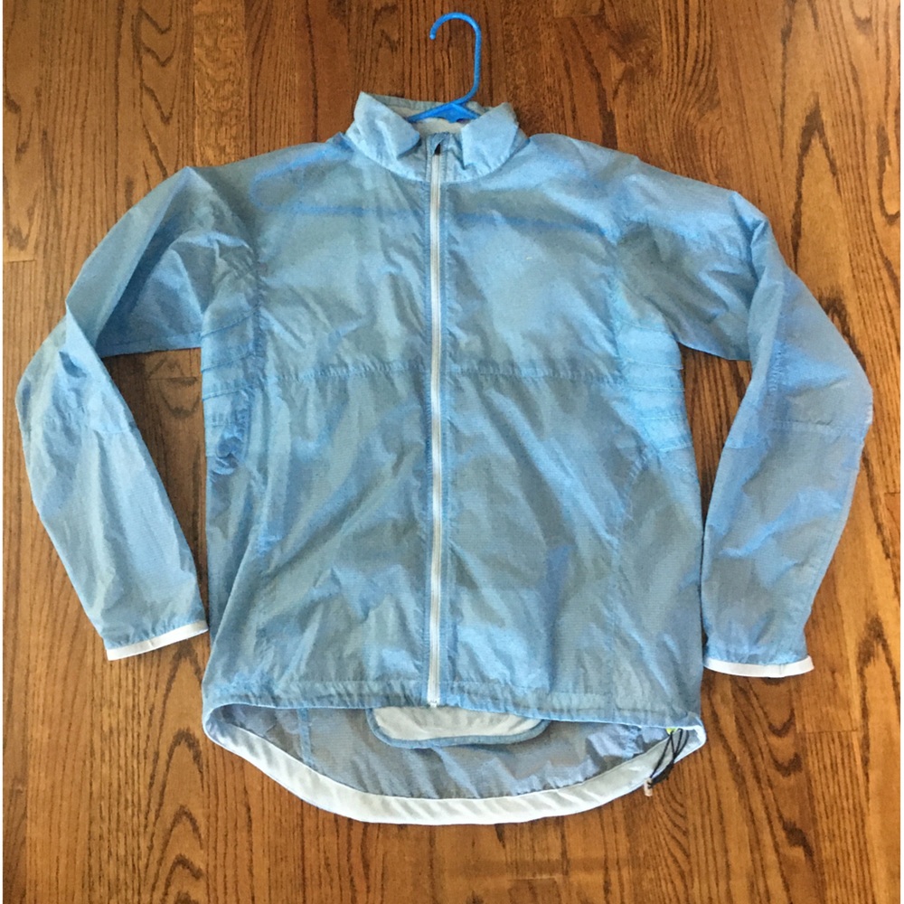 NIKE LIGHTWEIGHT WOMENS RUNNING JACKET